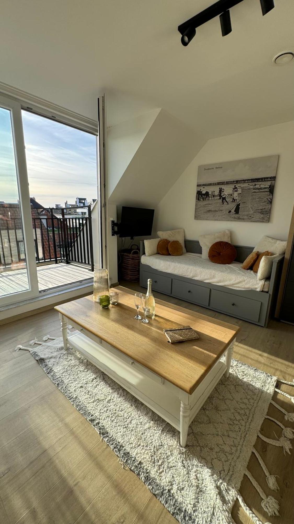 Viki'S Penthousje Apartment Blankenberge Exterior photo
